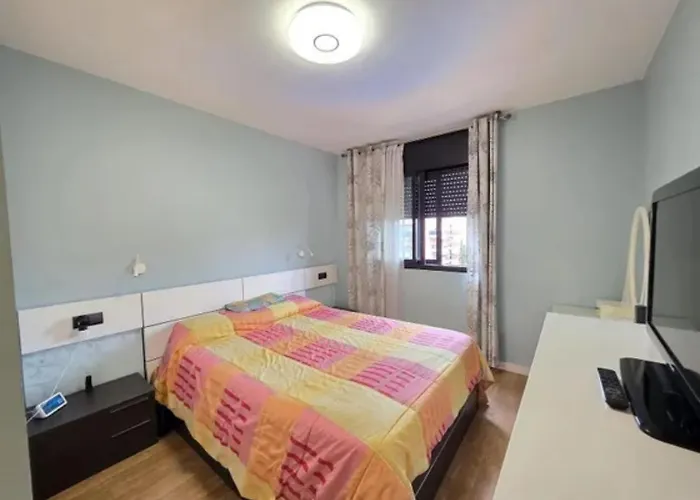 Estrella Aren סאלו